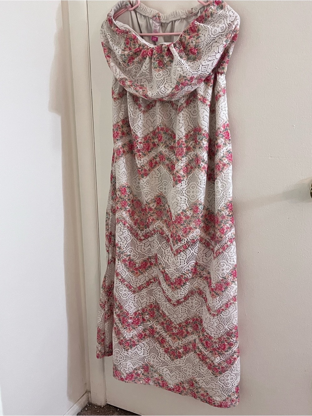 No Boundaries Juniors XL 15-17 Strapless Floral Lace Chevron Maxi Dress